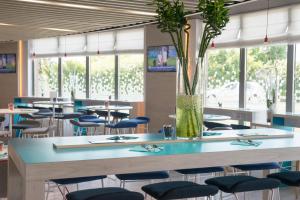 Hotels Holiday Inn Express Paris - Velizy, an IHG Hotel : photos des chambres