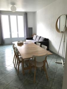 Appartements LES ILES - Parking, Balcon, Netflix & PS4! : photos des chambres