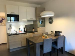 Appartements LE GRUFFAZ - Hyper centre, Balcon sur canal : photos des chambres