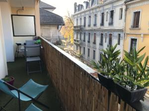 Appartements LE GRUFFAZ - Hyper centre, Balcon sur canal : photos des chambres