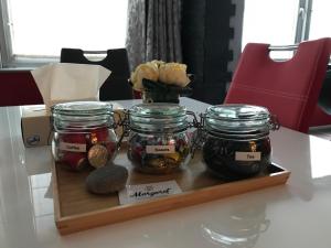 Appartements LA FORCLAZ - Centre ville & Lac, Balcon, Parking : photos des chambres