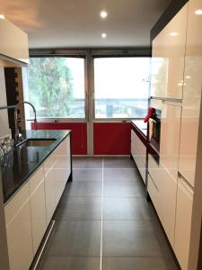 Appartements LA FORCLAZ - Centre ville & Lac, Balcon, Parking : photos des chambres