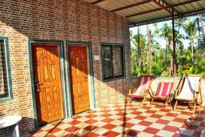Bharja Inn, Kelshi