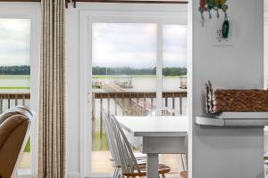 1512 Forest Ave - Deep Water Dock - Endless Sunsets