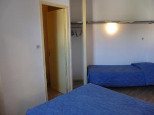 Hotels Cat'Hotel : Chambre Triple