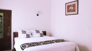 nDalem Joglo Krawitan Syariah