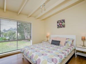 The Deckhouse I Pet Friendly I 2 Mins to Beach