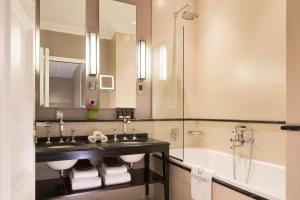 Duplex room in Le Burgundy Paris
