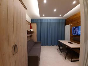 BMP APARTMENT SPINALE Campiglio centro, GARAGE