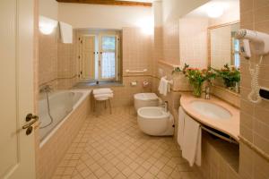 Superior Double Room room in Hotel Cascina Di Corte