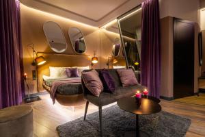 Luxury Upscale Apartments On 18 M Zhitomirska