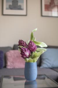 Koszykowa Exquisite Apartment by BookingHost