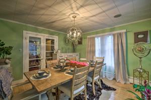Stylish Suburban Home w Pool! 10 Mi to Royal Mtn