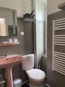 Hotels Hotel Cafe les Fleurs : photos des chambres
