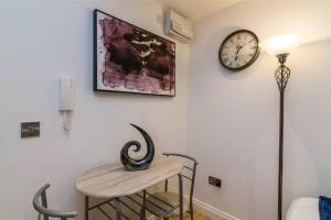 Long Row Apartments in Nottingham City Centre