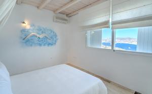 Kanalia Villa Sleeps 10 with Pool and Air Con Myconos Greece