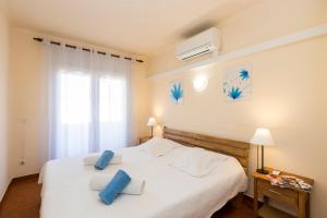 1003 Piso con vistas al mar Empuriabrava by homeselectspain