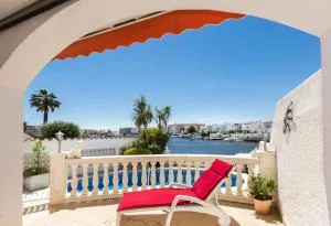 2009 Casa San Maurici con piscina by homeselectspain - Empuriabrava