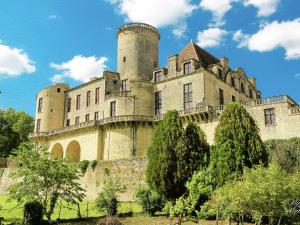 Maisons de vacances Charming house with private spa and terrace near Duras : photos des chambres