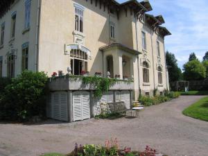 Maisons de vacances Delightful Mansion in Vecoux with Garden : photos des chambres