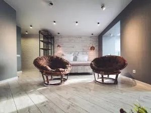 Ayezova 7, LOFT apartment - Menovnoye