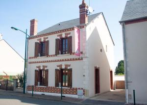 Hotels Logis Hotel Terre de Loire : Cottage 1 Chambre