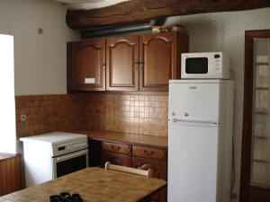 Maisons de vacances Gite de Cohignac : Maison 5 Chambres