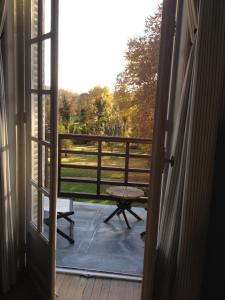 B&B / Chambres d'hotes Villa du Chatelet : Chambre Double ou Lits Jumeaux Supérieure - Vue sur Jardin