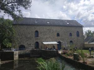 Sejours chez l'habitant LE MOULIN DE MERAL : photos des chambres