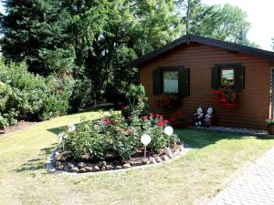 Farmhouse Bungalow in Neubukow lovely garden