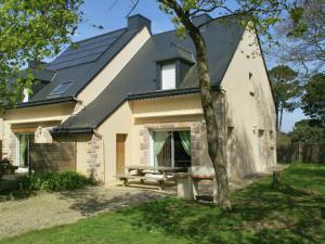 Maisons de vacances Comfortable holiday home in Brittany near the sea : photos des chambres