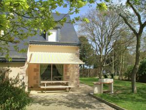 Maisons de vacances Comfortable holiday home in Brittany near the sea : photos des chambres