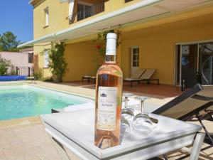 Villas Villa in Vidauban with Heated Pool near Beaches : photos des chambres