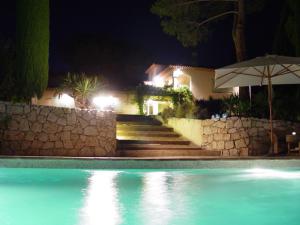 Villas Luxurious Villa in Mougins with Swimming Pool : photos des chambres