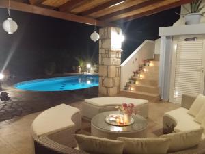Beautiful Villa near Sea in Loutra Rethymno Greece