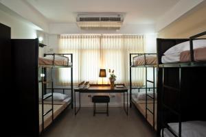 Phòng 4 giường đơn (Moon 4 Single Beds)