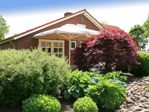 Three-Bedroom Holiday Home  room in Countryside Holiday Home in Ospel with Terrace