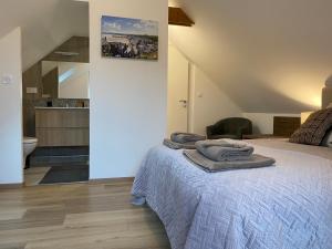 B&B / Chambres d'hotes LA GIENDROTAIS : photos des chambres