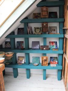 Pod tulipanem nad jeziorem