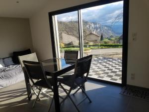 Un pied devant lautre