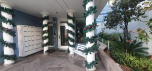 Cobertura na Borges de Medeiros - ( 3 quadras rua coberta )