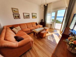 Relaxing Seaview Apartment Barac on Separated Floor 