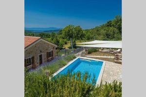 Domaine VinodolSun Zwei Villen, ein Grundstück und Platz für bis zu 18 Personen