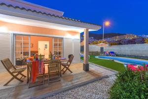 Villa Aloe con piscina climatizada, Playa Fañabe, Costa Adeje