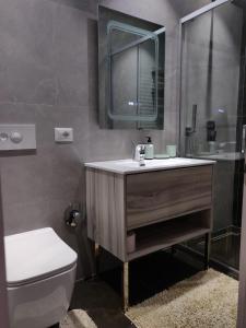 E&A Apartments Guesthouse