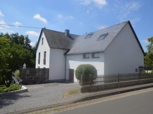 Modern Apartment in Eifel region near Forest