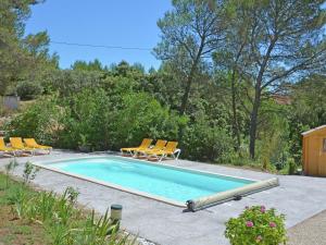 Villas Lush Villa in Beaucaire with Swimming Pool : photos des chambres