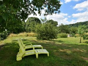 Maisons de vacances Comfy holiday home in Crux La Ville with fenced garden : photos des chambres