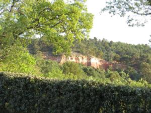 Maisons de vacances Detached holiday home with private pool in the village of Roussillon : photos des chambres