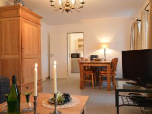 A modern holiday home for 2 5 people by the River Mosel